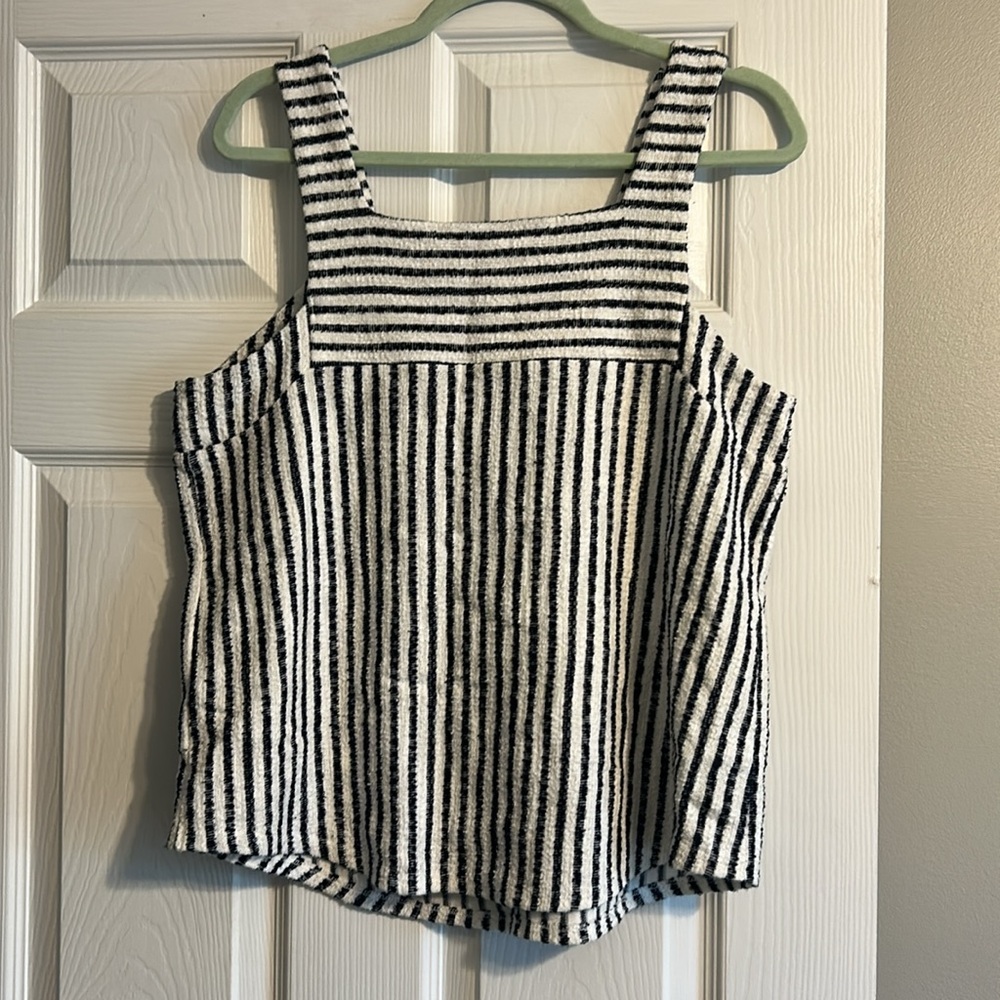 Lucky Brand tanktop - Picture 2 of 2
